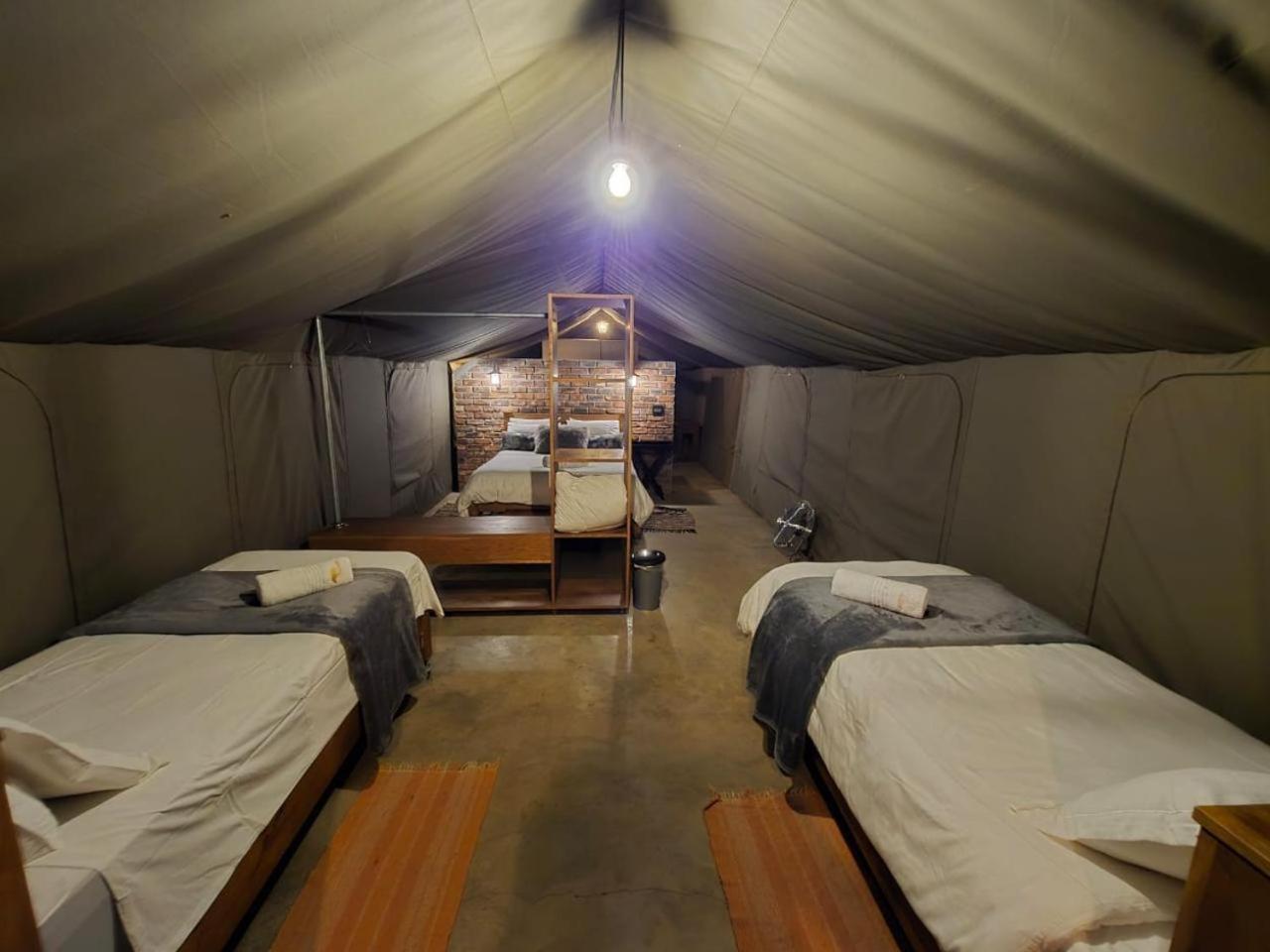 Kigeni Safari Lodge & Spa ฟาลวอเทอร์ ห้อง รูปภาพ